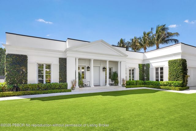 208 Sandpiper Drive, Palm Beach