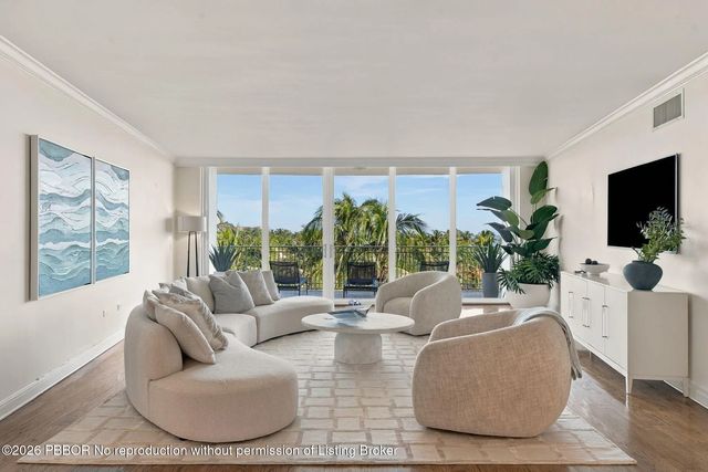 4 of 37 - 100 Royal Palm Way G-5, Palm Beach, FL
