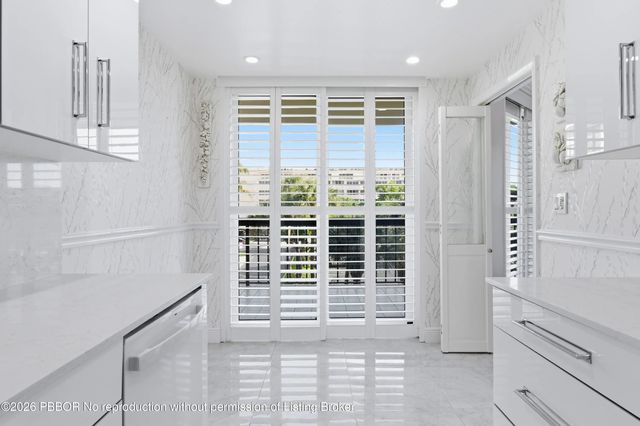 3 of 32 - 2778 S Ocean Boulevard 206s, Palm Beach, FL