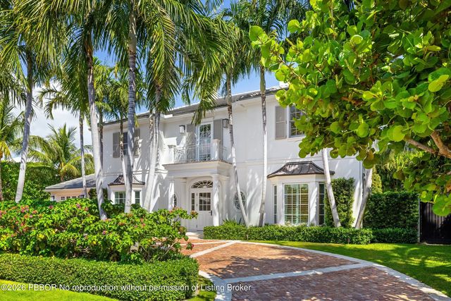 211 Ocean Terrace, Palm Beach