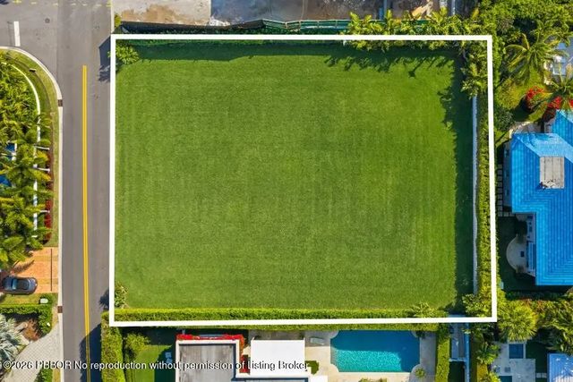 2 of 4 - 624 N Lake Way, Palm Beach, FL