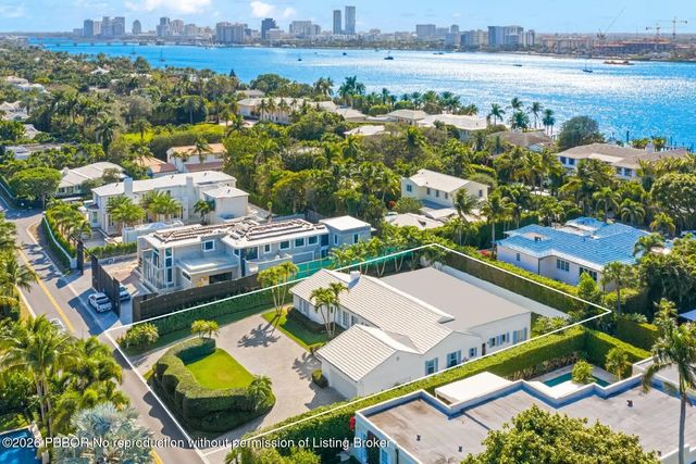 4 of 4 - 624 N Lake Way, Palm Beach, FL