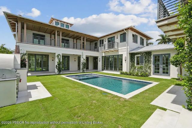 4 of 74 - 125 Worth Court N, West Palm Beach, FL