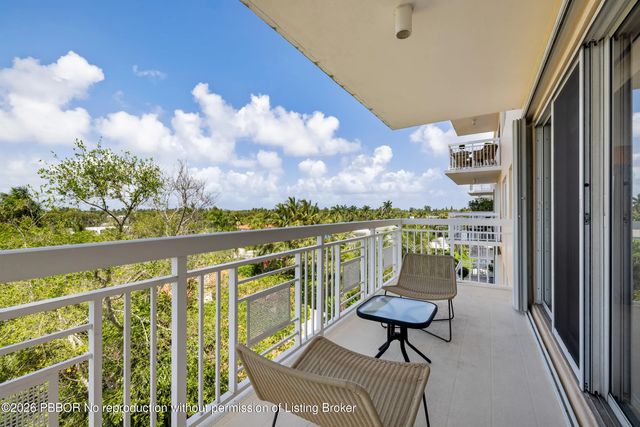 4 of 8 - 250 Bradley Place 606, Palm Beach, FL