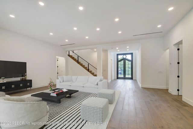 4 of 5 - 120 Summa Street, West Palm Beach, FL