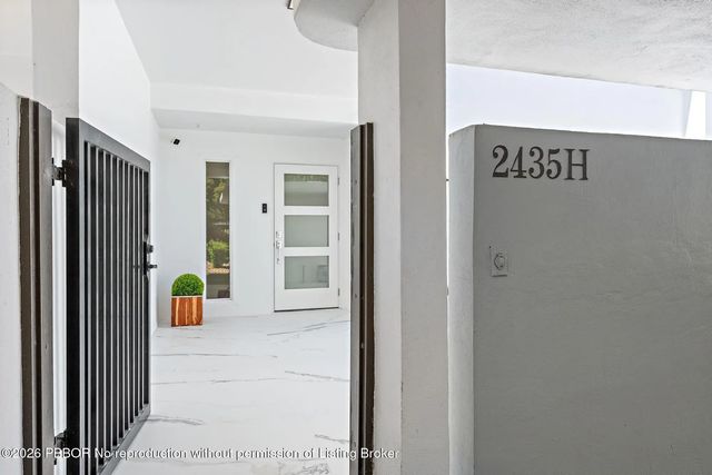 2 of 62 - 2435 Presidential Way H, West Palm Beach, FL