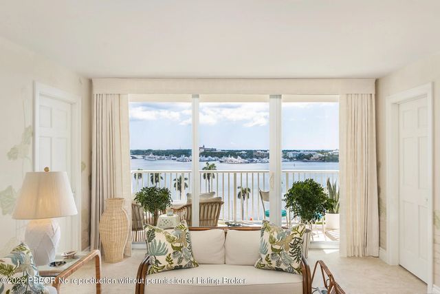 2 of 39 - 1801 S Flagler Drive 1007, West Palm Beach, FL