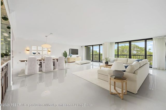 2450 Presidential Way 505, West Palm Beach