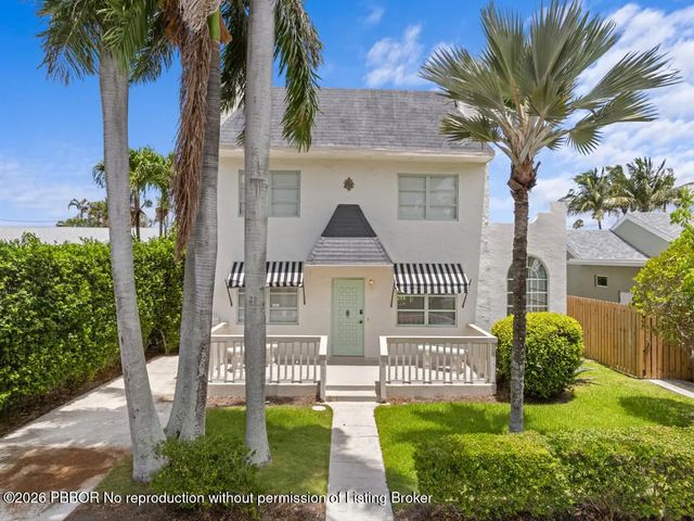 4 of 34 - 422 N Lakeside Drive, Lake Worth Beach, FL