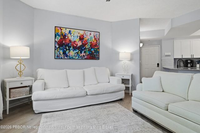 4 of 23 - 780 S Sapodilla Avenue 104, West Palm Beach, FL