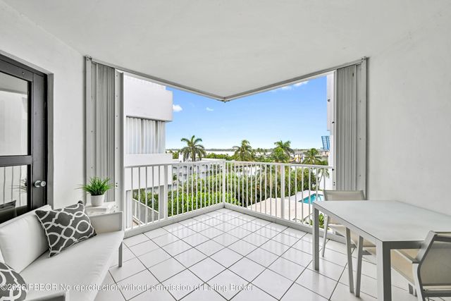 4 of 11 - 2860 S Ocean Boulevard 511, Palm Beach, FL