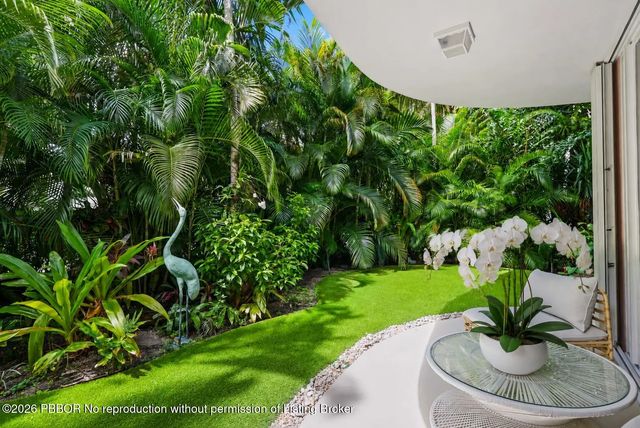 5 of 28 - 429 Australian Avenue 3, Palm Beach, FL