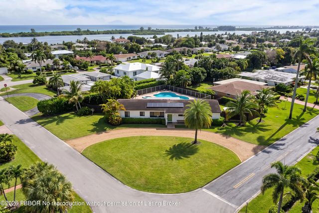 4 of 8 - 310 Orange Way, West Palm Beach, FL