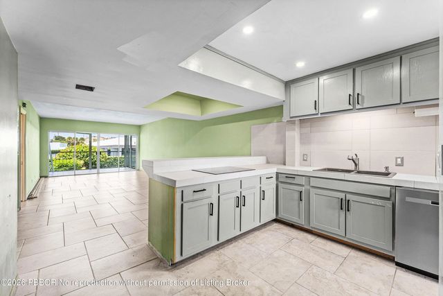 3 of 21 - 155 Yacht Club Drive 101, North Palm Beach, FL