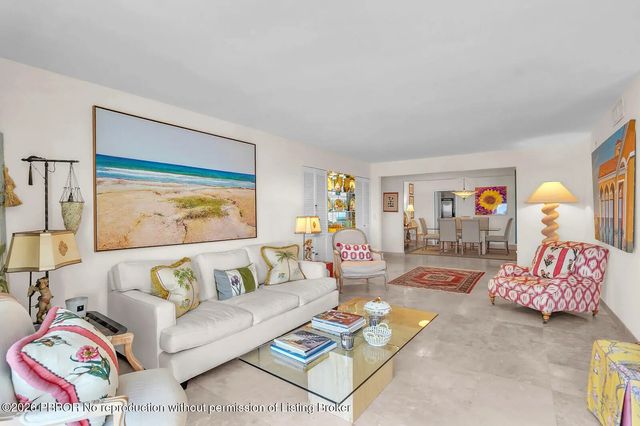 5 of 23 - 170 N Ocean Boulevard 402, Palm Beach, FL