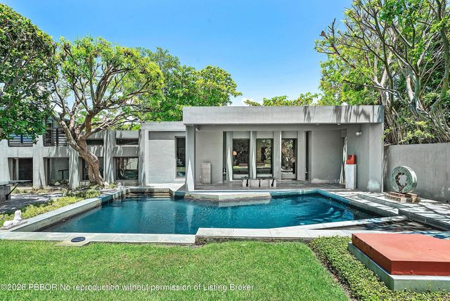 1496 N Lake Way, Palm Beach