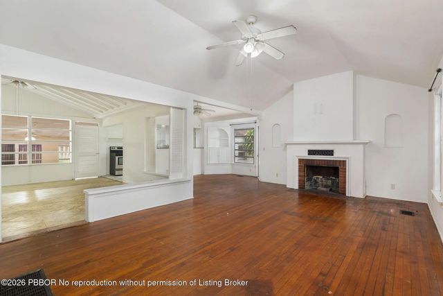 5 of 35 - 324 Albemarle Road, West Palm Beach, FL