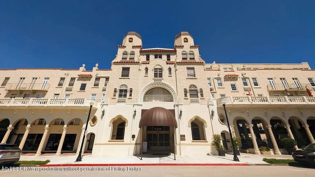 235 Sunrise Avenue 2211, Palm Beach