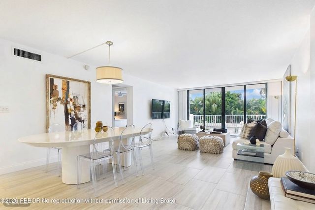 2860 S Ocean Boulevard 209, Palm Beach