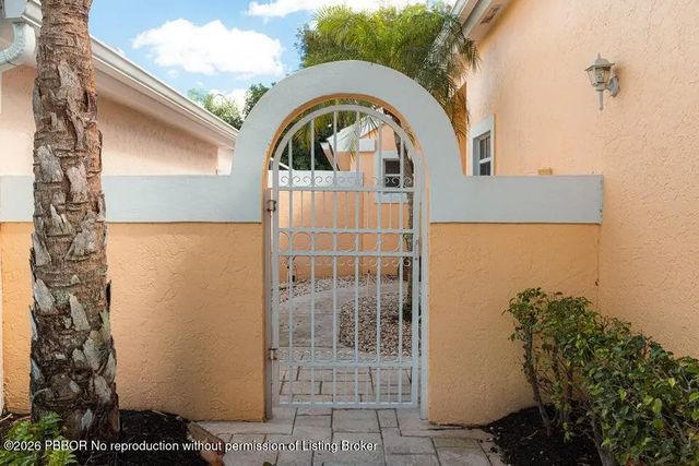 2 of 28 - 1100 Lytham Court, West Palm Beach, FL