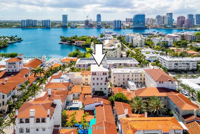 9 Via Parigi, Palm Beach