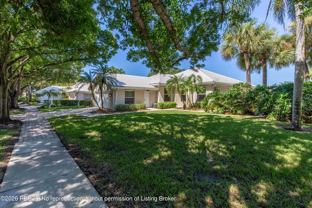 1285 Gator Trail, West Palm Beach