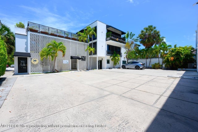 1 of 12 - 249 Peruvian Avenue #1811, Palm Beach, FL