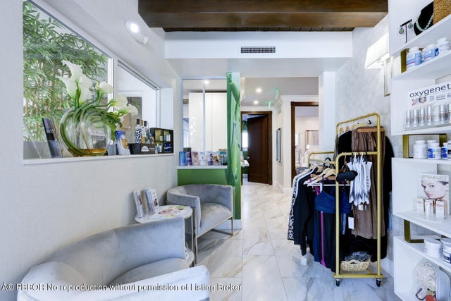 3 of 12 - 249 Peruvian Avenue #1811, Palm Beach, FL