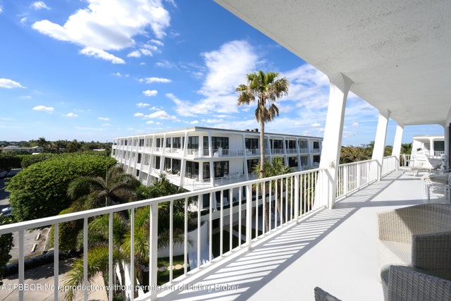 4 of 27 - 2275 S Ocean Boulevard #304s, Palm Beach, FL