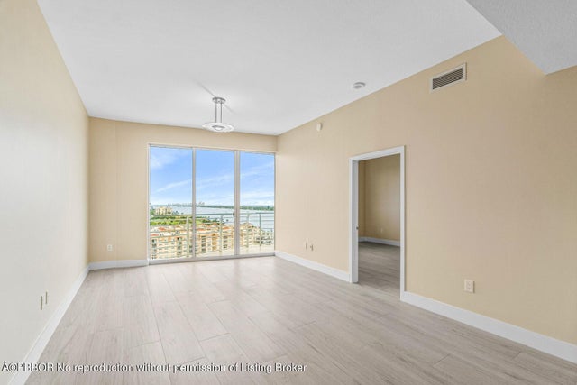 5 of 35 - 1551 N Flagler Drive #uph-3, West Palm Beach, FL