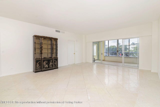 3 of 21 - 389 S Lake Drive #2h, Palm Beach, FL