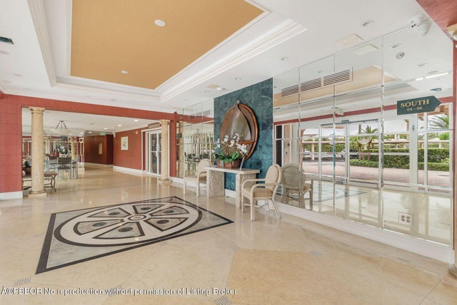 3 of 30 - 5200 N Flagler Drive #1801, West Palm Beach, FL
