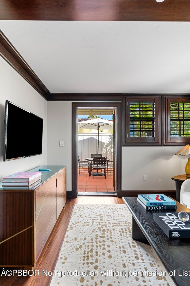 2 of 19 - 301 Australian Avenue #303, Palm Beach, FL