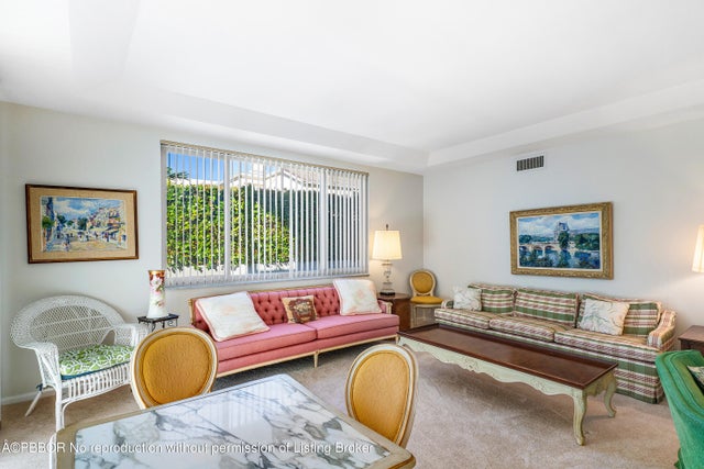 3 of 13 - 145 Peruvian Avenue #101, Palm Beach, FL