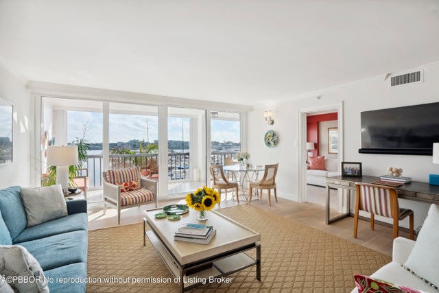 4 of 22 - 400 N Flagler Drive #503, West Palm Beach, FL