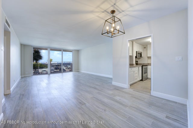 3 of 16 - 2800 N Flagler Drive #207, West Palm Beach, FL