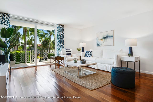 4 of 15 - 354 Chilean Avenue #3e, Palm Beach, FL