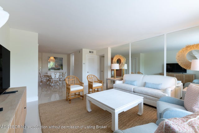 4 of 21 - 170 N Ocean Boulevard #312, Palm Beach, FL