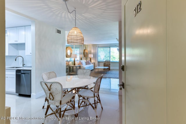 5 of 21 - 170 N Ocean Boulevard #312, Palm Beach, FL