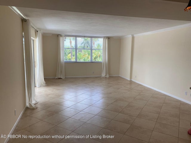 5 of 13 - 2600 N Flagler Drive #211, West Palm Beach, FL