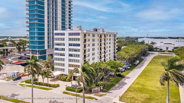 2 of 19 - 1501 S Flagler Drive #3f, West Palm Beach, FL