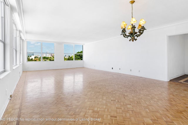 5 of 38 - 340 S Ocean Boulevard #4e, Palm Beach, FL