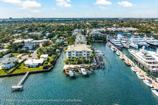 4 of 48 - 3940 N Flagler Drive #401, West Palm Beach, FL