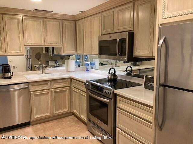 3 of 7 - 354 Chilean Avenue #2d, Palm Beach, FL