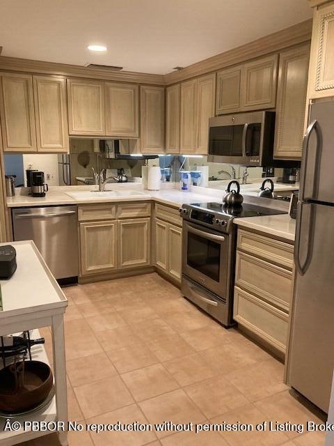 4 of 7 - 354 Chilean Avenue #2d, Palm Beach, FL