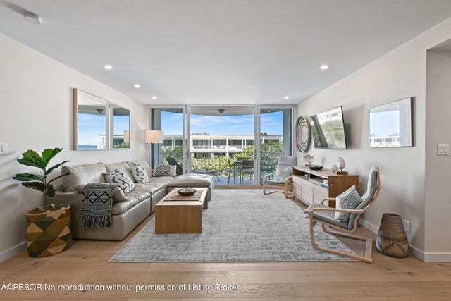 5 of 49 - 2295 S Ocean Boulevard #424, Palm Beach, FL