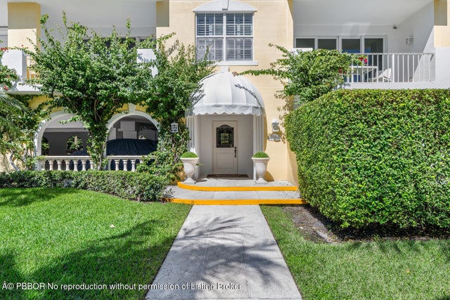 1 of 34 - 127 Peruvian Avenue #302, Palm Beach, FL