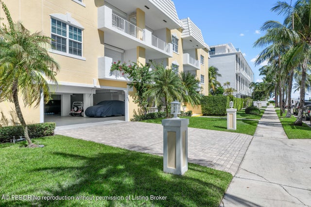 2 of 34 - 127 Peruvian Avenue #302, Palm Beach, FL