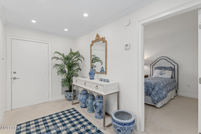 4 of 34 - 127 Peruvian Avenue #302, Palm Beach, FL