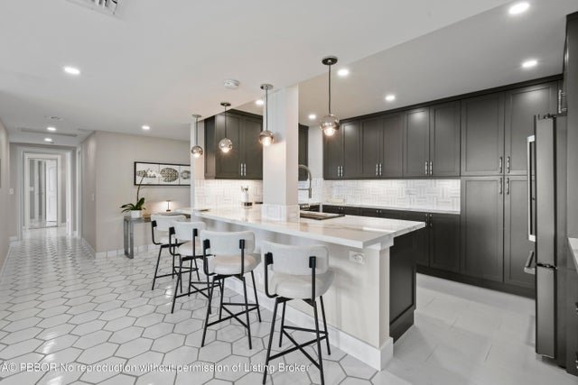 5 of 60 - 2295 S Ocean Boulevard #617, Palm Beach, FL
